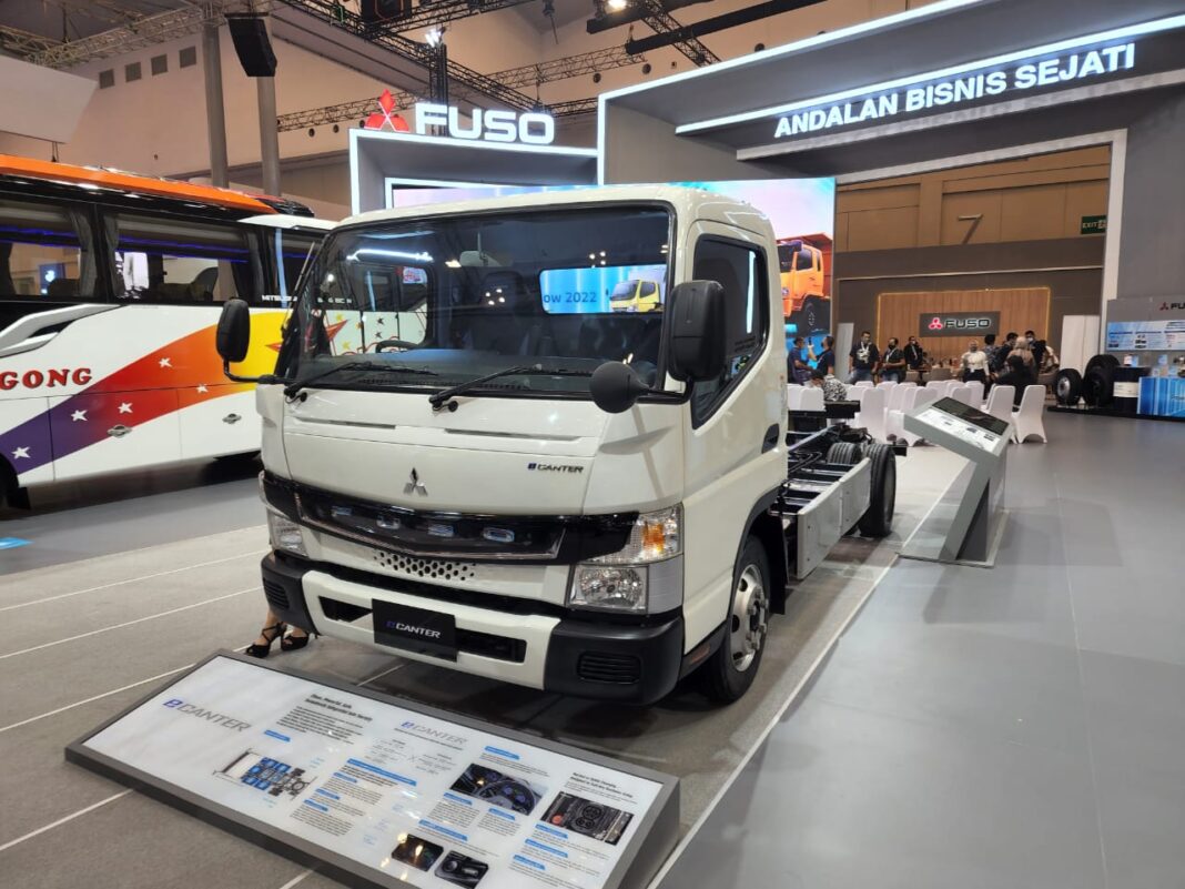 Mitsubishi Fuso Masih Market Leader Kapan ECanter Dijual