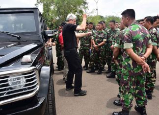 Mercedes-Benz Latih Paspampres Guard Driver Training 2017 MErcedes-Benz Latih Paspampres