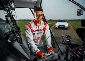 Seperti Mobil-mobilan, Nissan GT-R /C Dikendalikan Joystick Jika mobil-mobilan RC terguling ga masalah, tapi kalo asli kaya gini gimana?