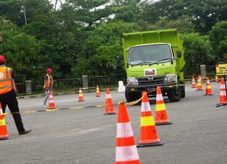 Balikpapan Jadi Penutup Ajang Hino Dutro Safety Driving Competition 2017 hino dutro