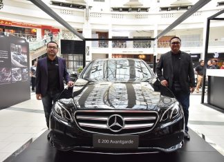 Mercedes-Benz E 200