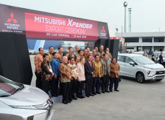 Jokowi Kawal Ekspor 400 Unit Mitsubishi Xpander Ke Negara Tetangga Ekspor mitsubishi xpander