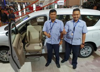 Suzuki Ertiga Jadi Satu-Satunya Mobil Ramah Disabilitas di Segmennya suzuki ertiga support concept
