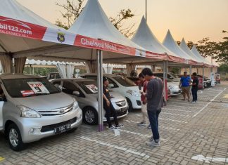 mobil bekas 100 juta