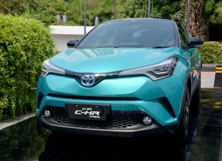 Mungkinkah Toyota Rakit Lokal C-HR Hybrid di Indonesia? c-hr hybrid