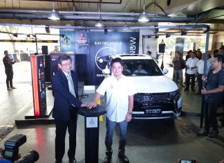 Mitsubishi Resmikan Fasilitas Charging Station di Plaza Senayan Mitsubishi charging station