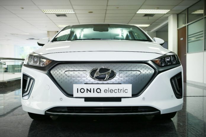 kendaraan listrik hyundai ioniq