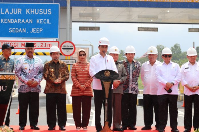 Jokowi jalan tol balikpapan-samarinda