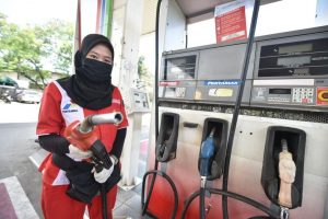 spbu pertamina isi bensin bbm