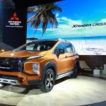 xpander cross oranye