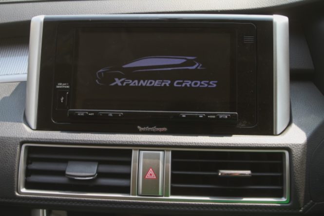 Xpander cross rockford fosgate black edition