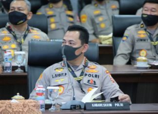 Intip Mobil Calon Tunggal Kapolri Pengganti Idham Azis Komjen Listyo Sigit diketahui hanya memiliki 1 jenis kendaraan bermotor roda empat. Mobil yang dimilikinya itu, yakni Toyota Fortuner tahun 2018