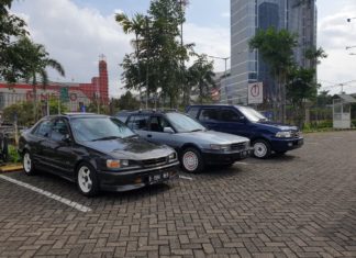 Mobil usia di atas 10 tahun