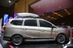 MPV ini diberikan tampilan berbeda pada sektor ban dengan menggunakan Yokohama Advan Sport yang dipadukan velg Rotiform BUC M