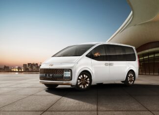 Hyundai Yakin Staria Diminati Konsumen Meski Tanpa Mesin Bensin mesin hyundai staria