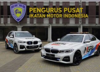Mobil Listrik BMW Jadi Kendaraan Resmi di Sirkuit Internasional Mandalika Mobil listrik BMW jadi safety car di Sirkuit Mandalika