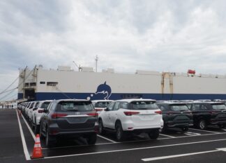 Berhasil Capai Ekspor 2 Juta Unit Mobil, Target Ekspor Toyota Naik ekspor toyota indonesia