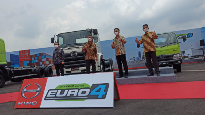 Hino Euro 4 resmi diluncurkan untuk pasar Indonesia