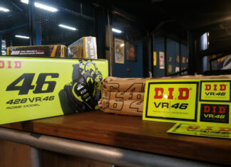 DID Rilis Rantai Edisi Khusus Valentino Rossi DID Valentino Rossi resmi dirilis untuk konsumen Indonesia