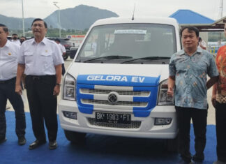 DFSK dan Pemerintah Lakukan Uji Coba Mobil Listrik di Kawasan Wisata Nasional DFSK lakukan uji coba Gelora E di kawasan wisata Danau Toba