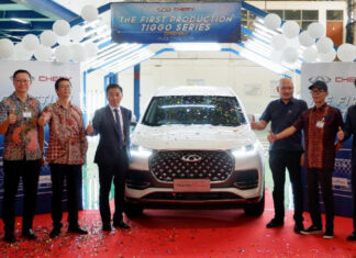 Mobil Pertama Chery di Indonesia Resmi Masuk Jalur Produksi Produksi pertama mobil Chery di Indonesia