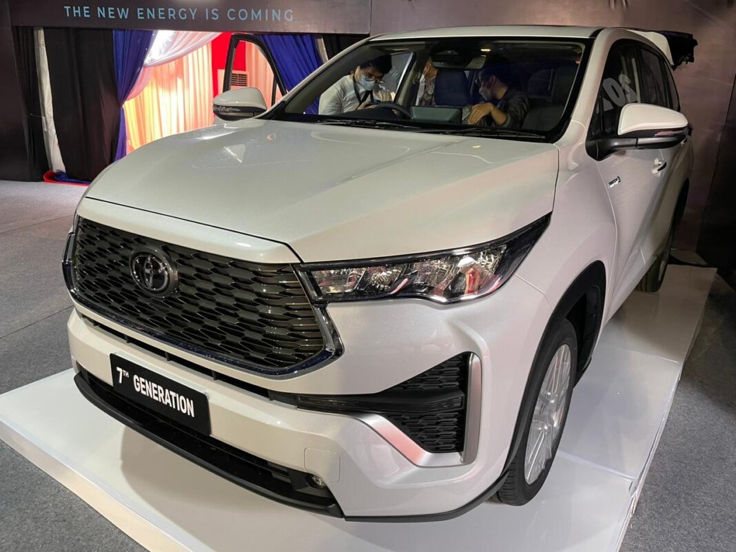 Spesifikasi Lengkap Toyota Innova Zenix Tanpa Diesel dan Transmisi Manual