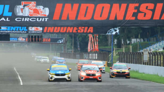 Pembalap Honda Racing Indonesia raih podium tertinggi di seri pembuka ISSOM 2023
