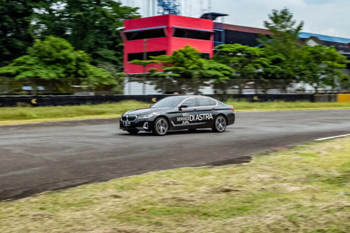 bmw astra driving experience
