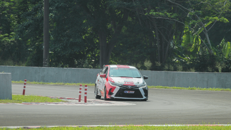 Mobil balap TGRI yang digeber Haridarma Manoppo