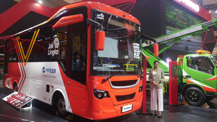 Bus baru Hino diperkenalkan di GIIAS 2023