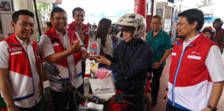 Pertamina Lubricants bagikan pelumas gratis pada Hari Pelanggan Nasional 2023