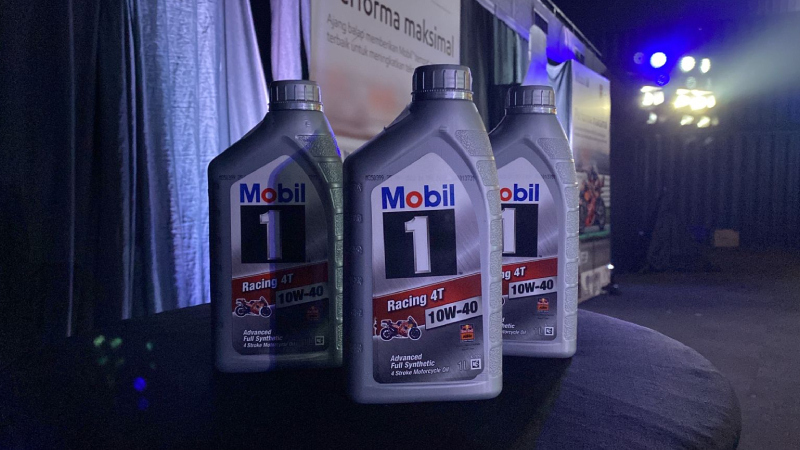 Pebalap MotoGP Red Bull KTM jadi saksi peluncuran Mobil 1 Racing di Indonesia