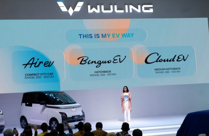 wuling cloud ev