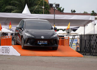 Di IIMS 2024, Mobil Listrik MG4 Dicicipi Lebih Dari 700 Pengunjung Mobil listrik MG 4 dikencani lebih dari 700 pengunjung IIMS 2024