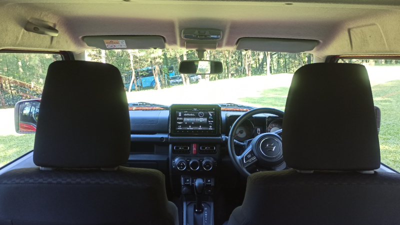 Suzuki Jimny 5-door bikin petualang bersama keluarga lebih seru
