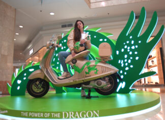 Skuter Vespa 946 Dragon Hadir di Indonesia, Harganya Hampir Setara Wuling Air EV Skuter Vespa 946 Dragon resmi mengaspal di Indonesia