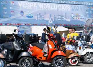 Vespa World Days 2024 Dibanjiri 30 Ribu Orang dari Seluruh Dunia Vespa World Days 2024 dibanjiri tiga puluh ribu pengunjung