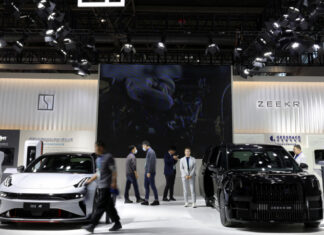 Mobil Listrik Zeekr Panaskan Persaingan EV di Indonesia Mobil listrik Zeekr panaskan persaingan EV di Indonesia