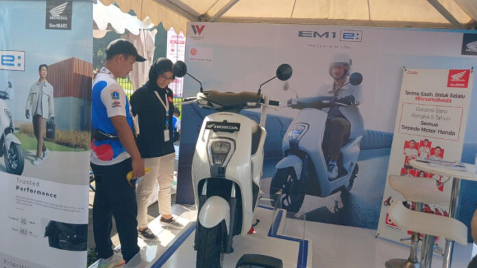 Skuter listrik Honda EM1 e: ambil bagian di event marathon