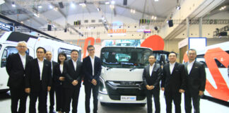 Di GIIAS 2024, PT IAMI menghadirkan kendaraan niaga Isuzu ELF EV