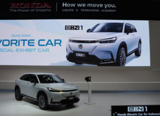 SUV listrik Honda eN:1 raih penghargaan sebagai mobil terfavorit di GIIAS 2024