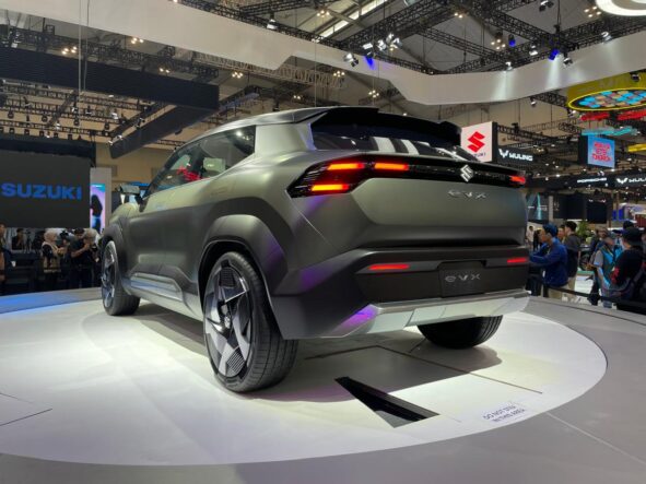 mobil listrik suzuki evx giias 2024