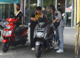 Test Ride United E-Motor Akan Digelar di Beberapa Kota di Indonesia Parade Test Ride United E-Motor akan digelar di beberapa kota di Indonesia