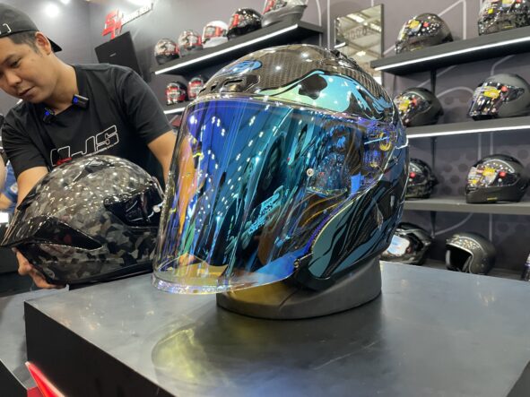 NJS helm karbon IMOS 2024