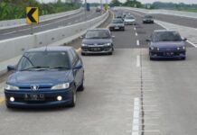 Peugeot 306 Community rayakan anniversary ke-19 di Kota Magelang