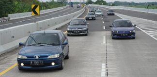 Peugeot 306 Community rayakan anniversary ke-19 di Kota Magelang