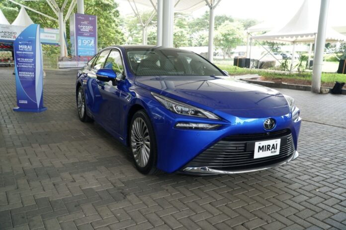 toyota mirai gen-2 hidrogen GJAW 2024