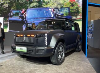 Chery Juga Tawarkan J6 Edisi Phantom, Siap Dikirim Desember 2024 Chery J6 Phantom GJAW 2024