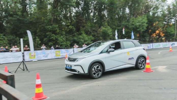 SMN Cup turunkan mobil listrik slalom untuk supporting class