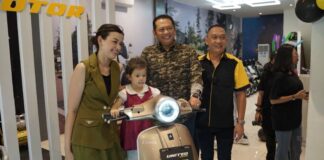 United E-Motor resmikan showroom motor listrik di Karawaci, Tangerang, Banten